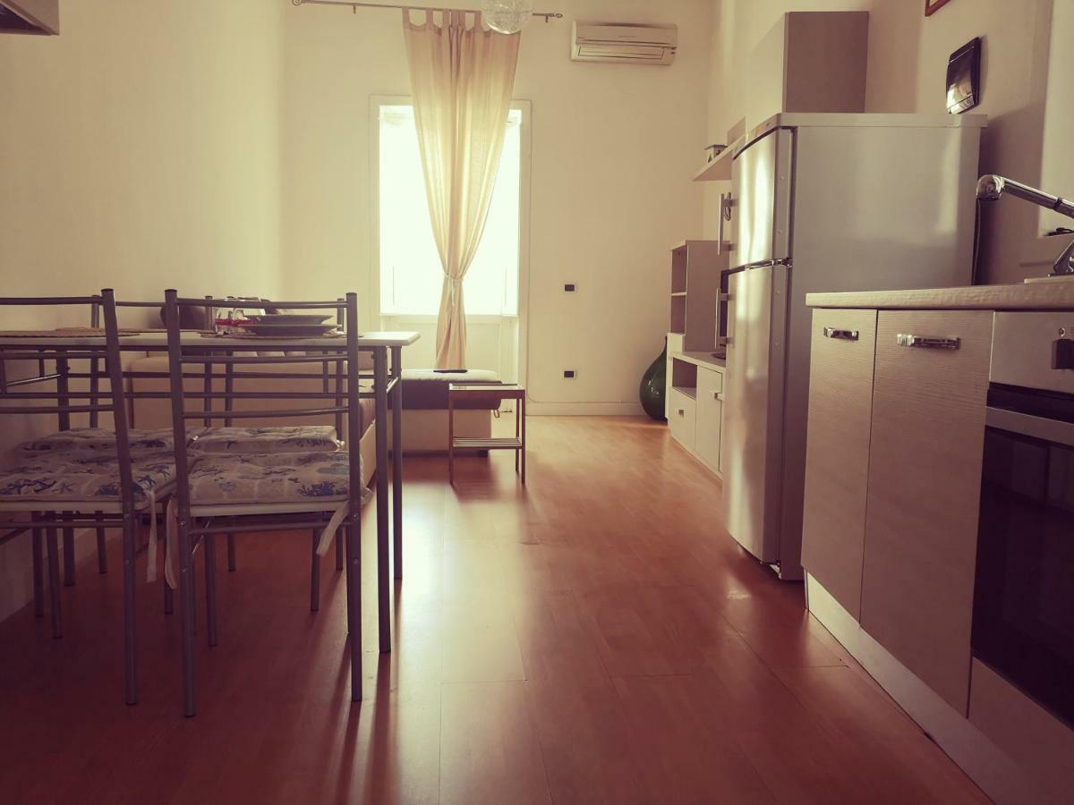 Geneva'S Apartment Taranto Eksteriør billede